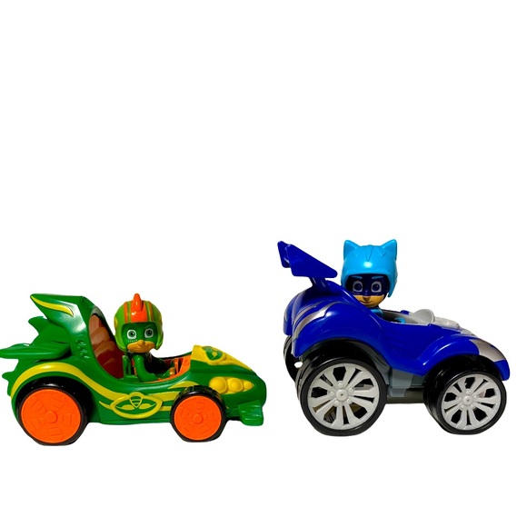 SOLD SET of 2 — PJ Masks Action Figures & Vehicle Playset. - Picture 10 of 11